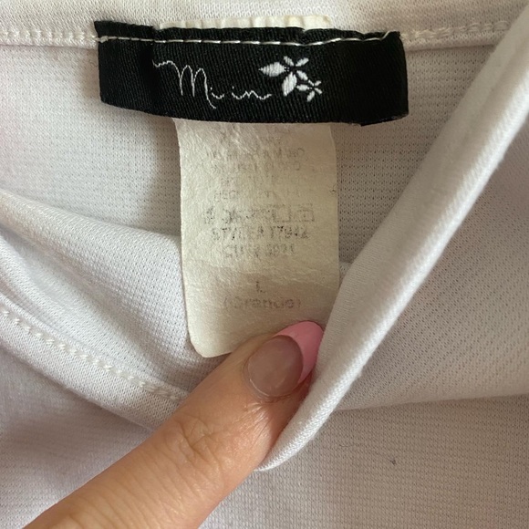 Eyelet crop top - Picture 3 of 3